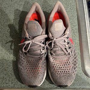 Nike Zoom Pegasus 35 size 9